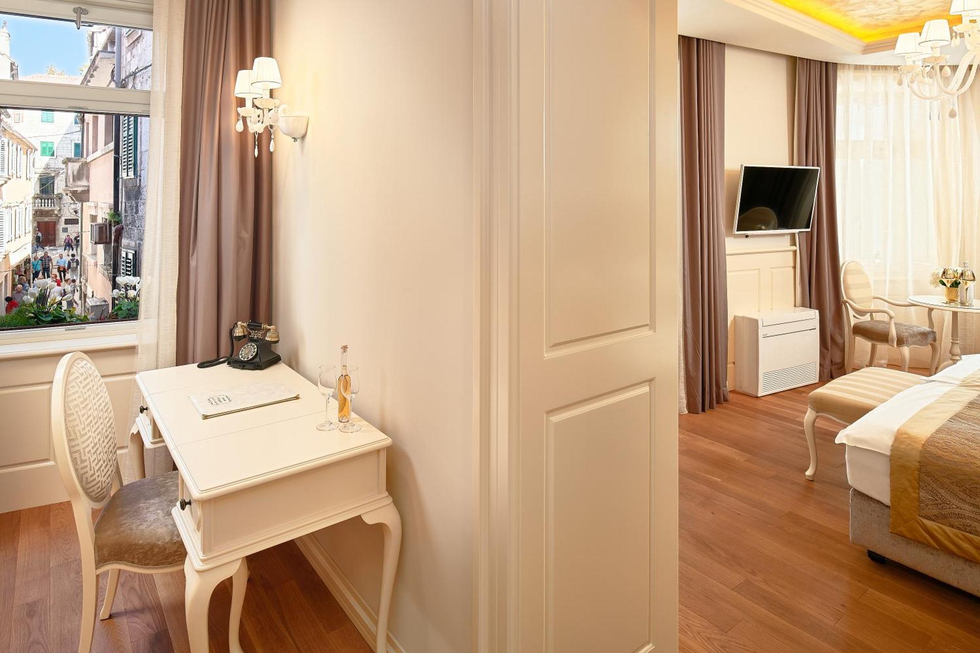 Piazza Heritage Hotel Spalato Esterno foto