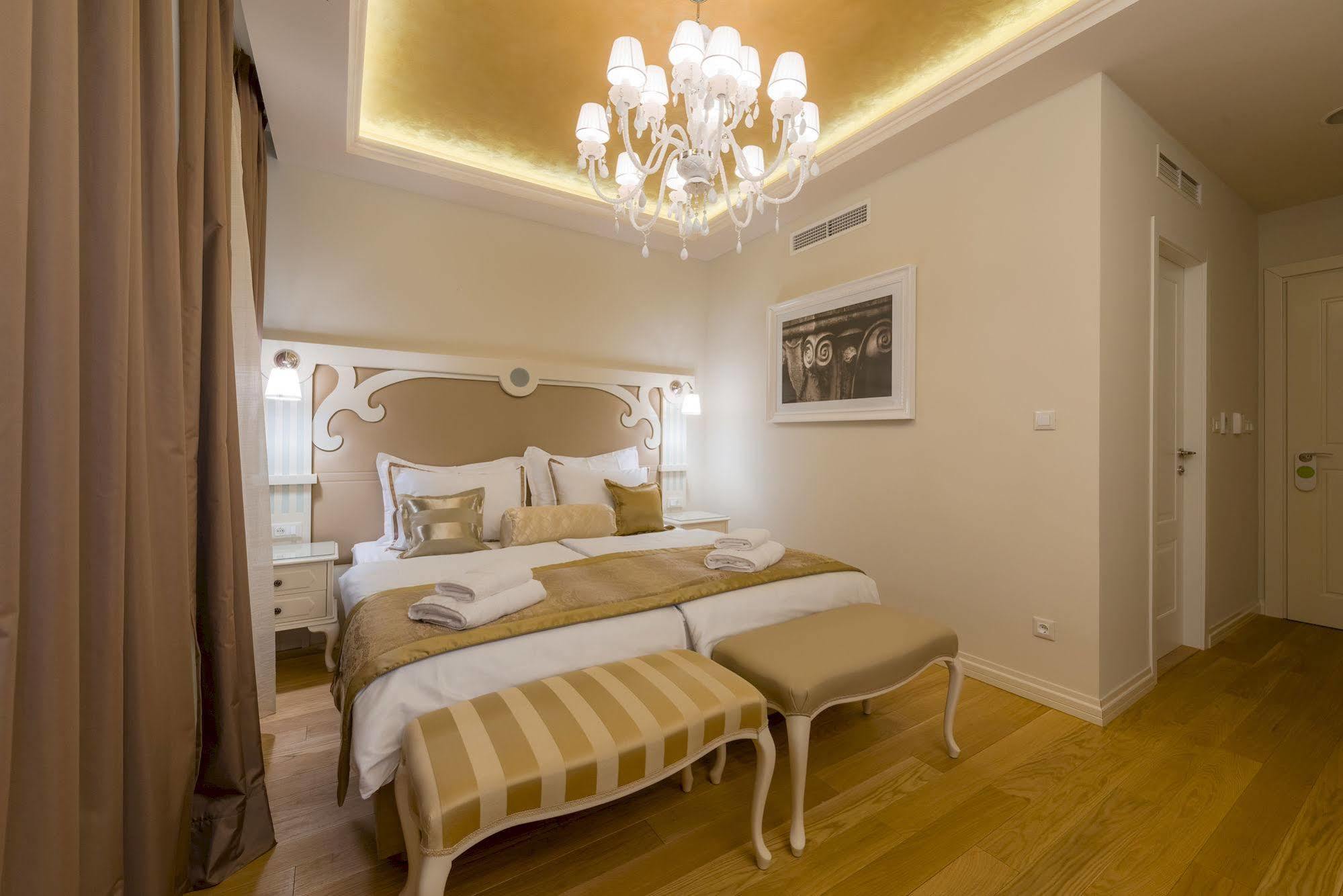 Piazza Heritage Hotel Spalato Esterno foto