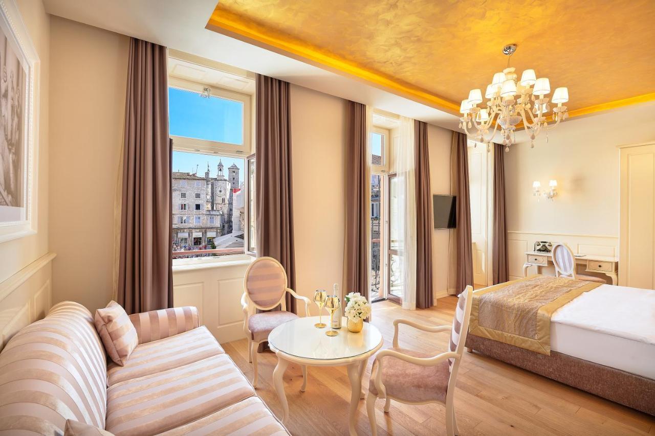 Piazza Heritage Hotel Spalato Esterno foto
